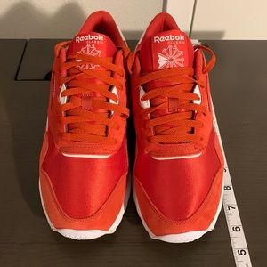 Reebok Mens Classic Nylon Sneaker